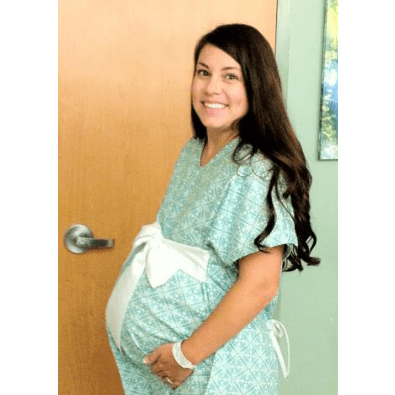 Maternity Hospital Gown Fashion + Giveaway | The Spoiled Mama Maternity Hospital Gown Fashion + Giveaway | The Spoiled Mama