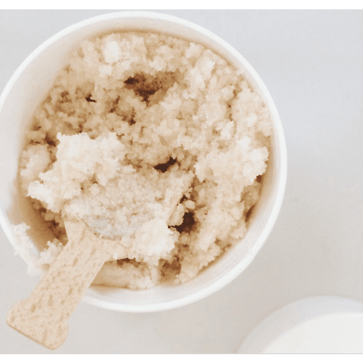 sugar scrub for stretch marks